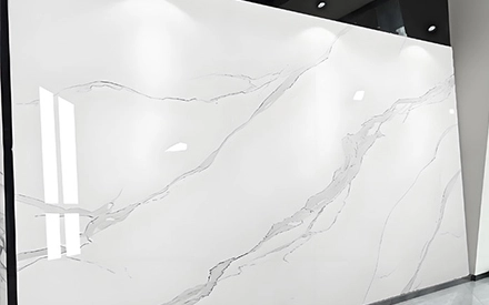 https://senlian.huaqiutong.com/wp-content/uploads/2026/03/img-UV-Curtain-Coating-4.webp